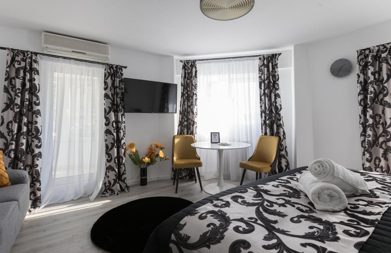 Lion'S Unirii Apartment Bucharest Exterior photo